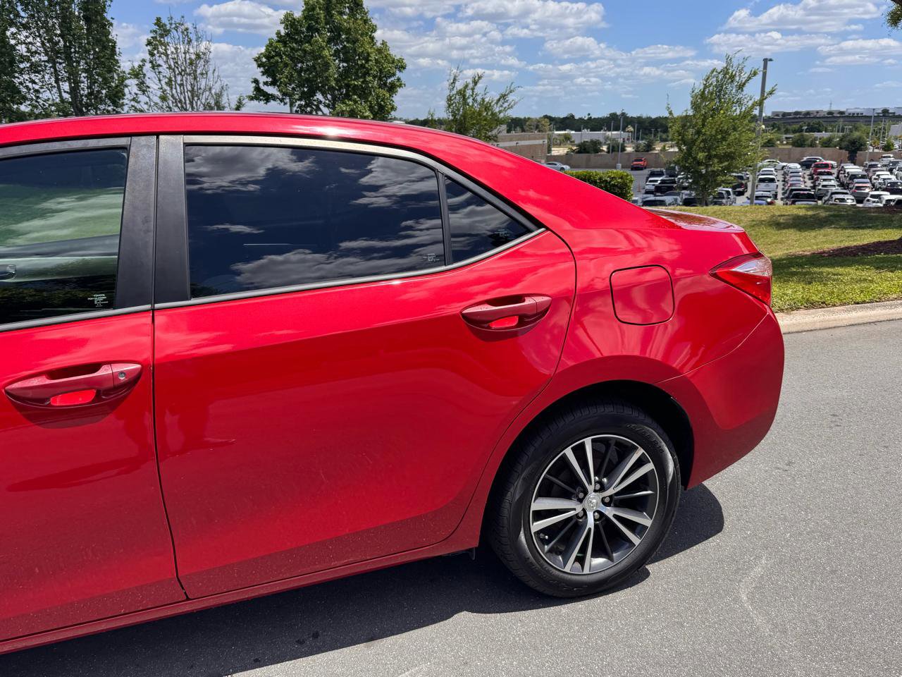 Used 2017 Toyota Corolla LE FWD image 12
