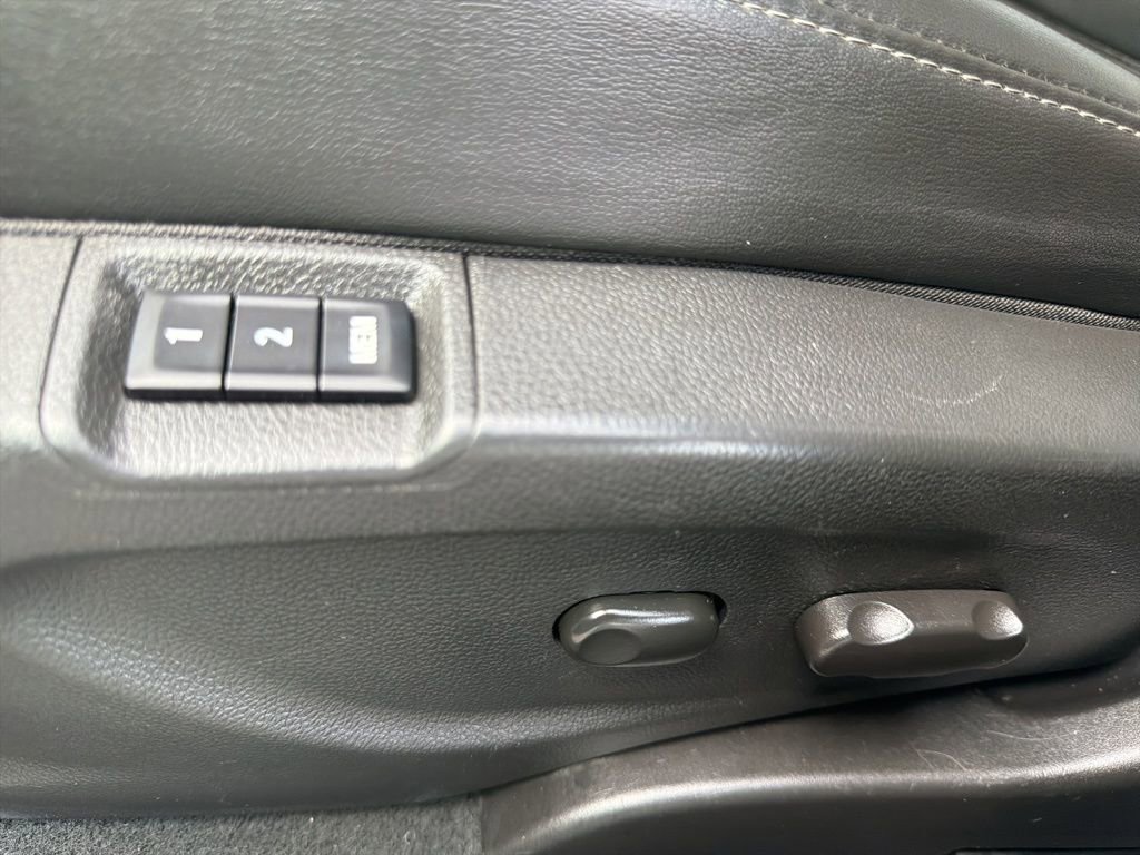 Used 2020 Buick Encore Essence FWD image 15