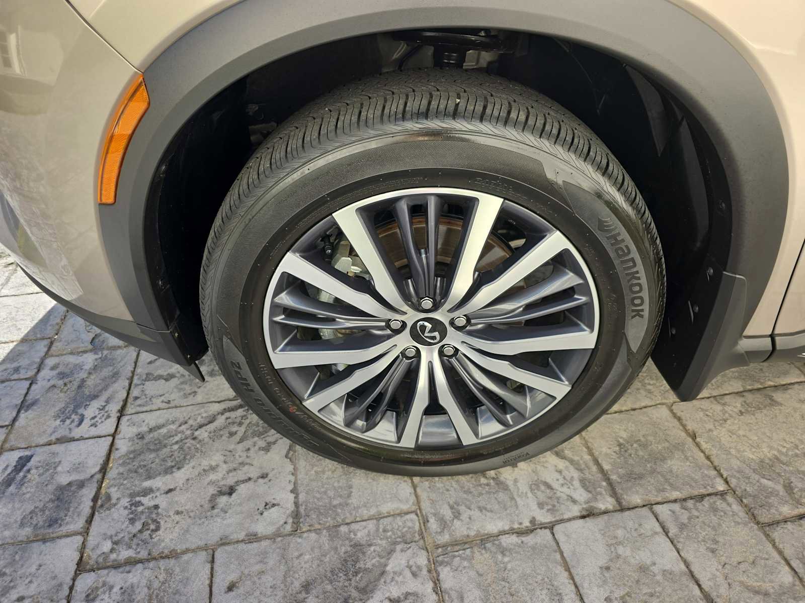 Certified 2025 INFINITI QX60 Sensory w/ Vision Package image 9