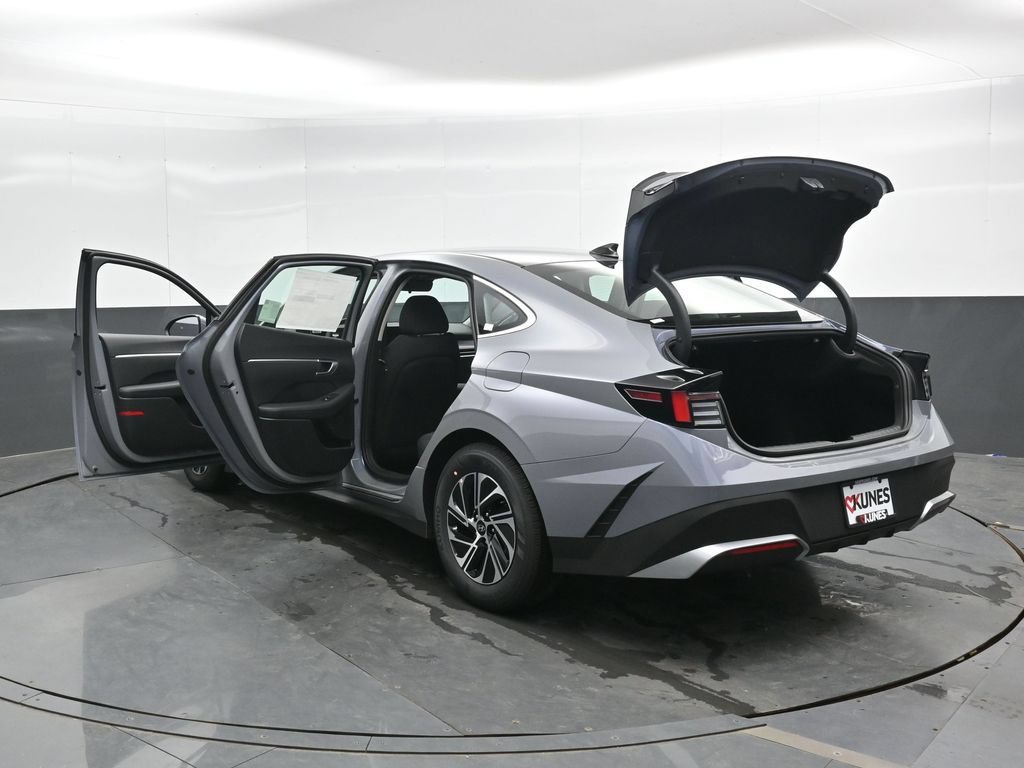 New 2026 Hyundai Sonata Blue FWD image 31