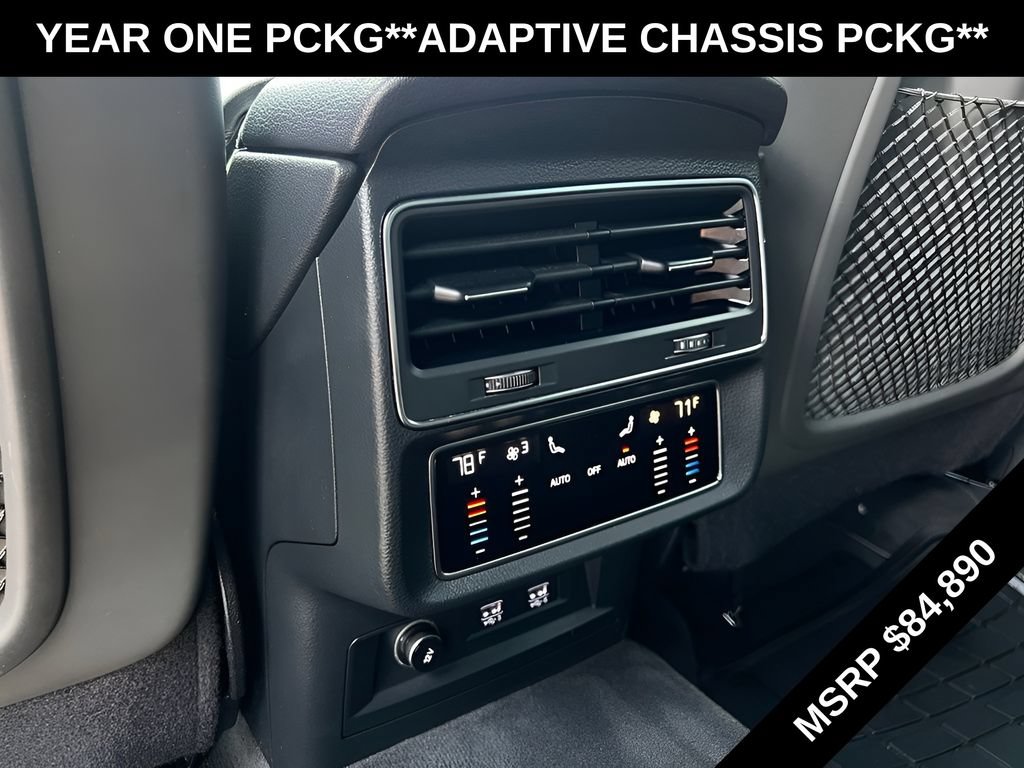 Used 2019 Audi Q8 Prestige w/ Adaptive Chassis Package AWD/4WD image 27