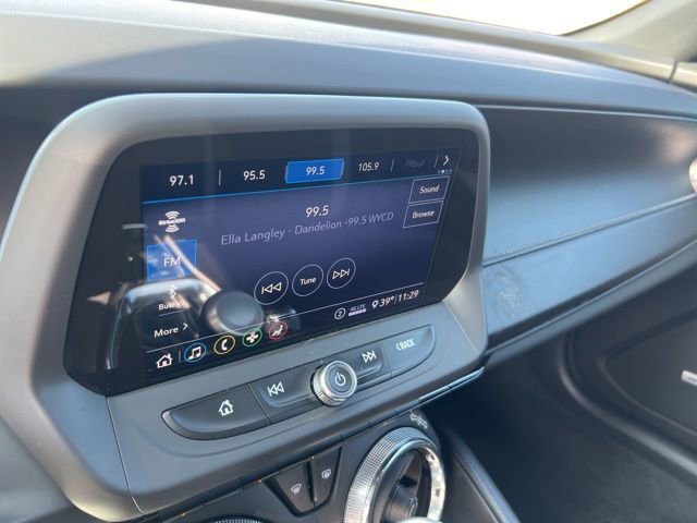 Used 2020 Chevrolet Camaro LT w/ Technology Package image 12