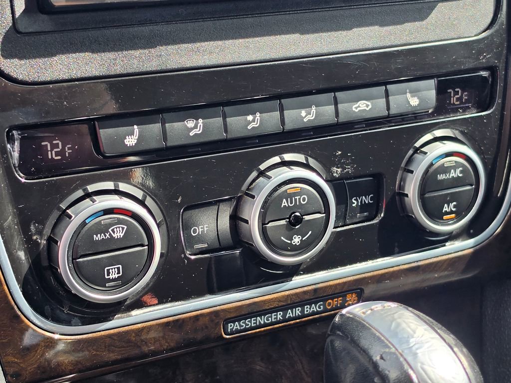 Used 2015 Volkswagen Passat TDI SEL Premium image 20