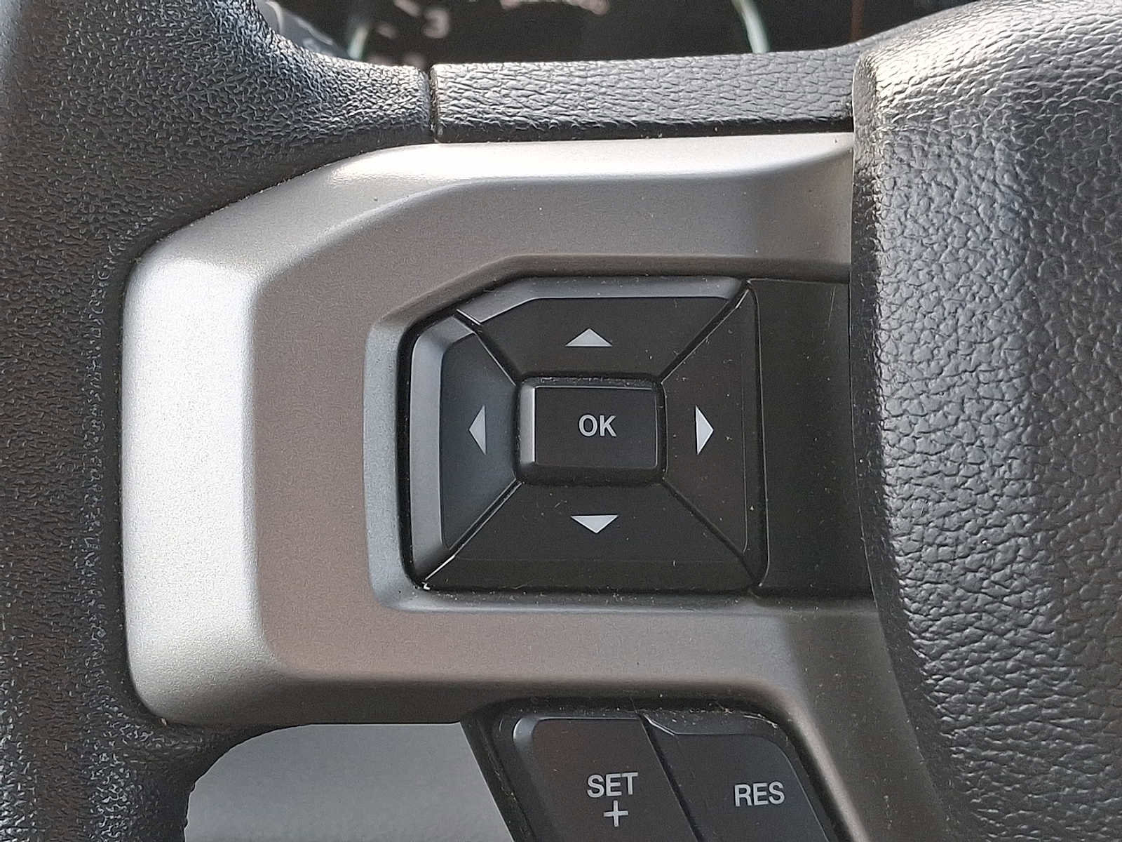 Used 2019 Ford F150 Lariat image 17