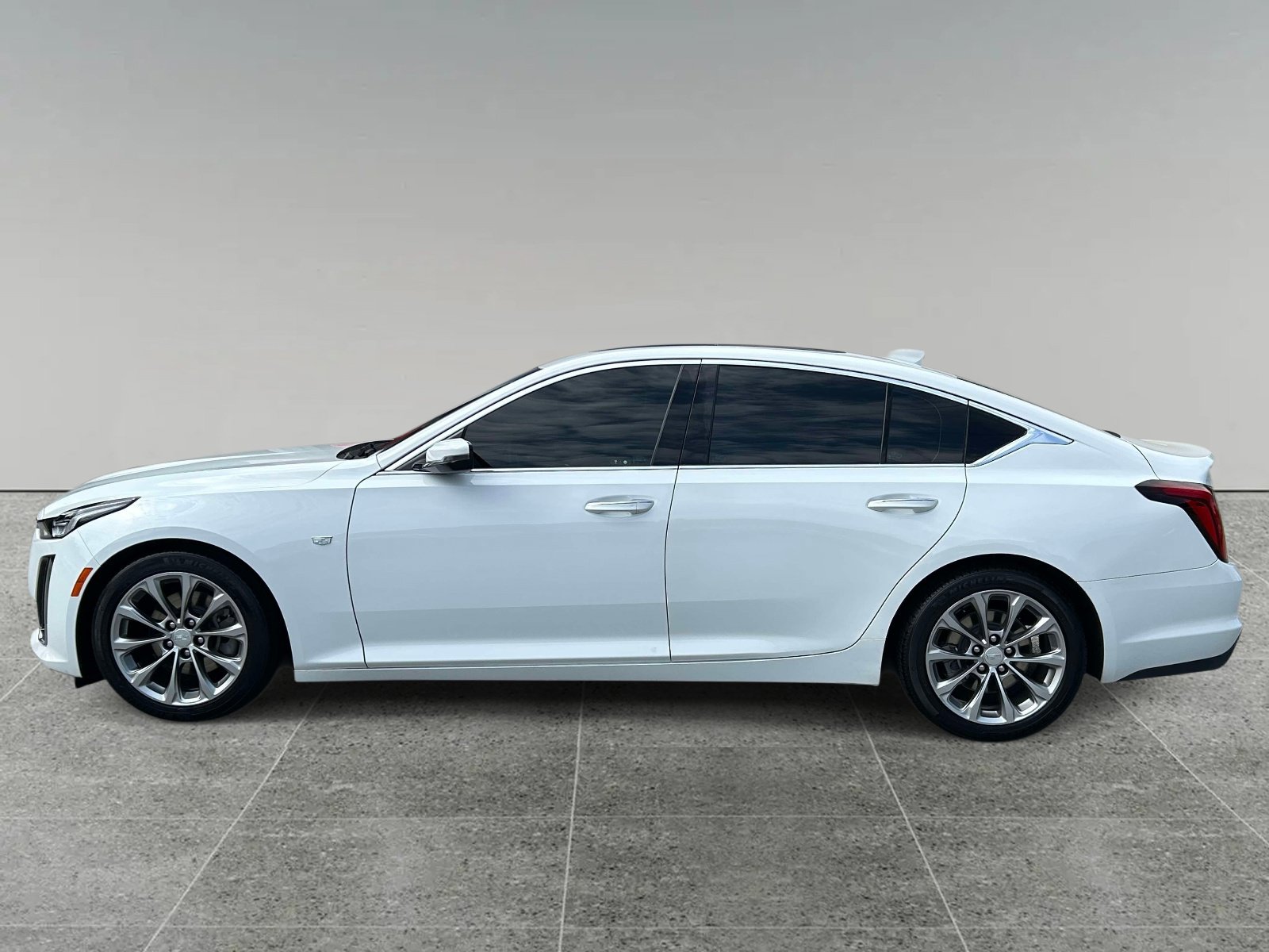 Used 2020 Cadillac CT5 Premium Luxury RWD image 2
