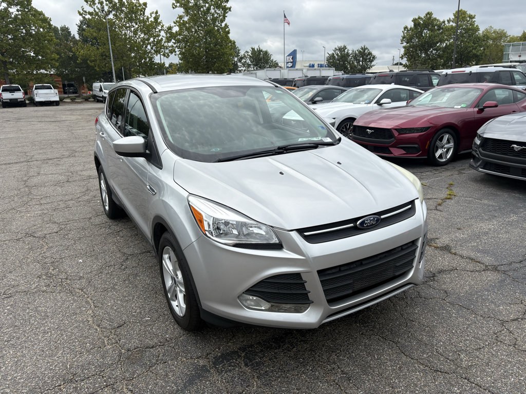 Used 2016 Ford Escape SE FWD image 3