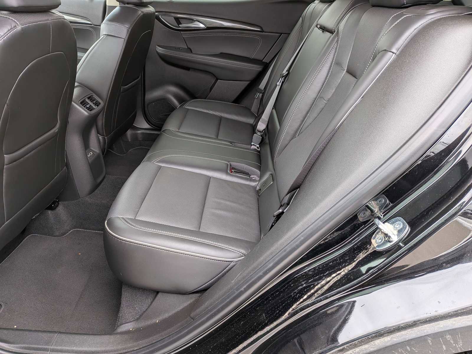 Used 2021 Buick Envision Essence w/ Technology Package I image 20