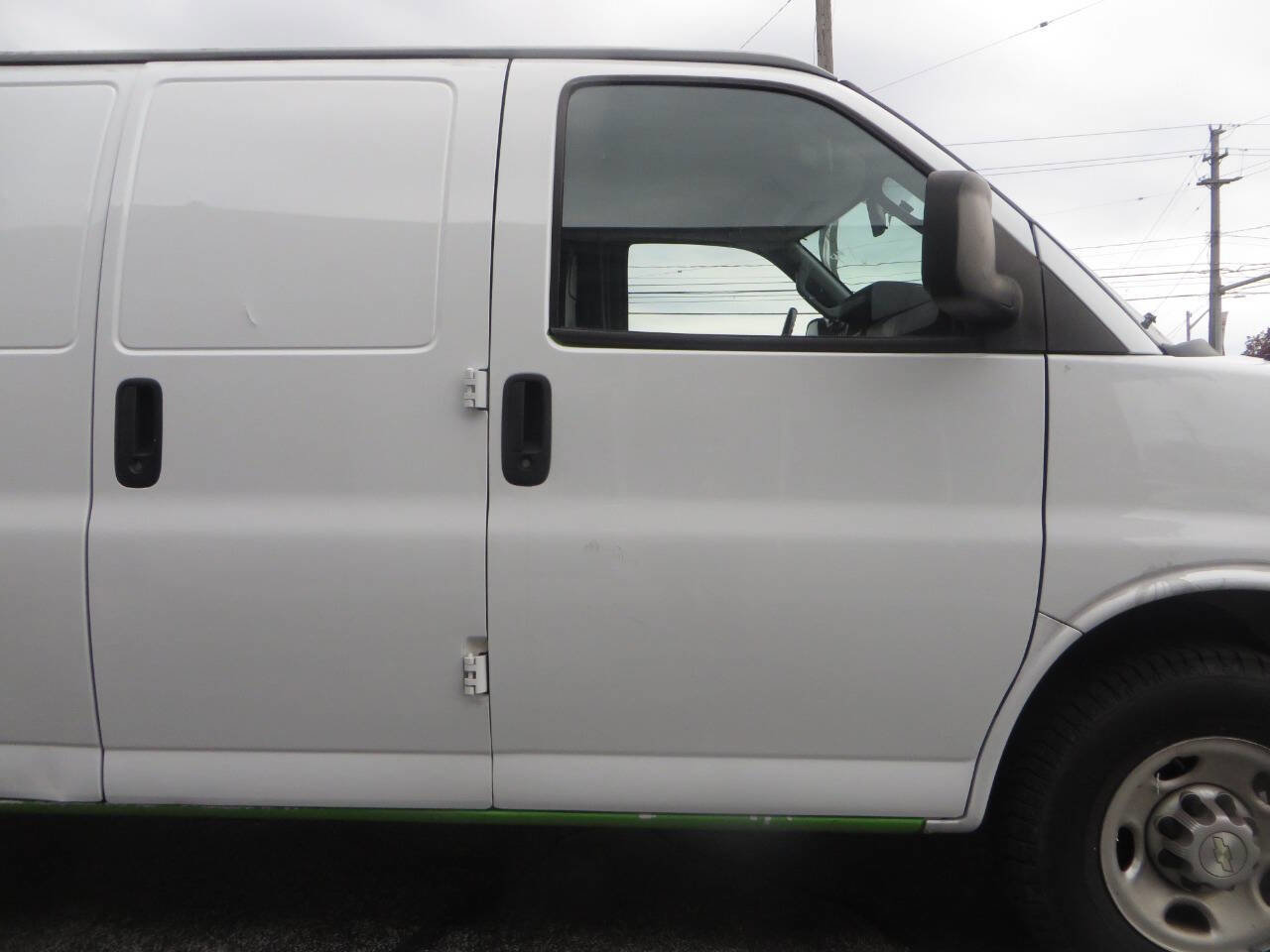 Used 2021 Chevrolet Express 2500 Extended w/ Driver Convenience Package image 19