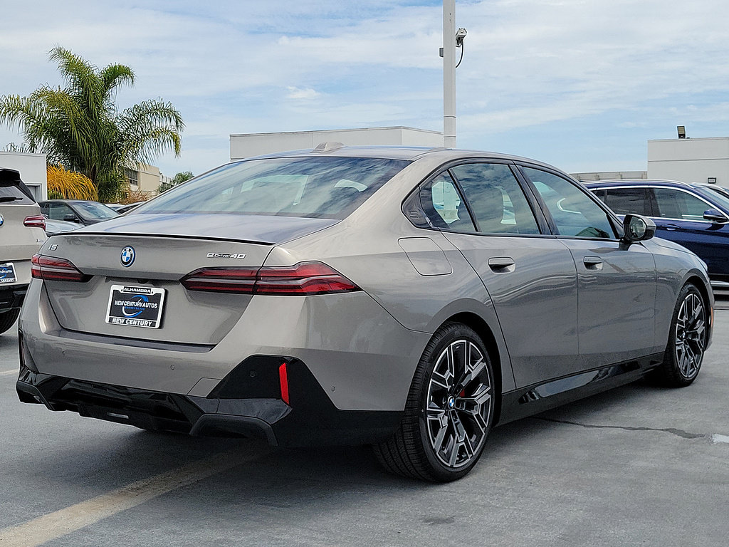New 2027 BMW i5 M60 w/ M Sport Package RWD image 3