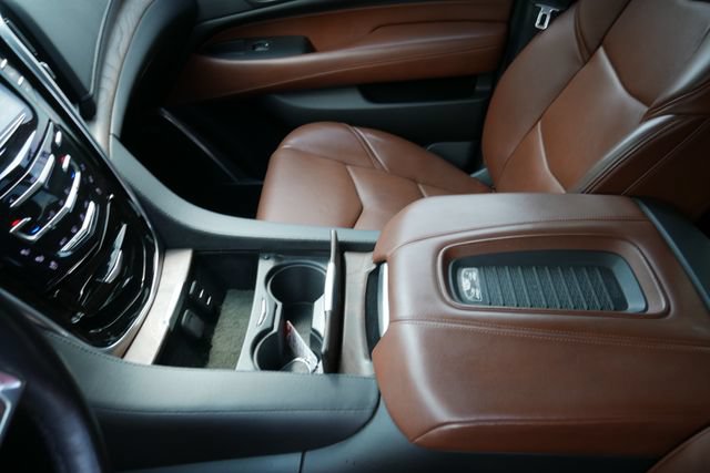 Used 2020 Cadillac Escalade Luxury AWD/4WD image 24