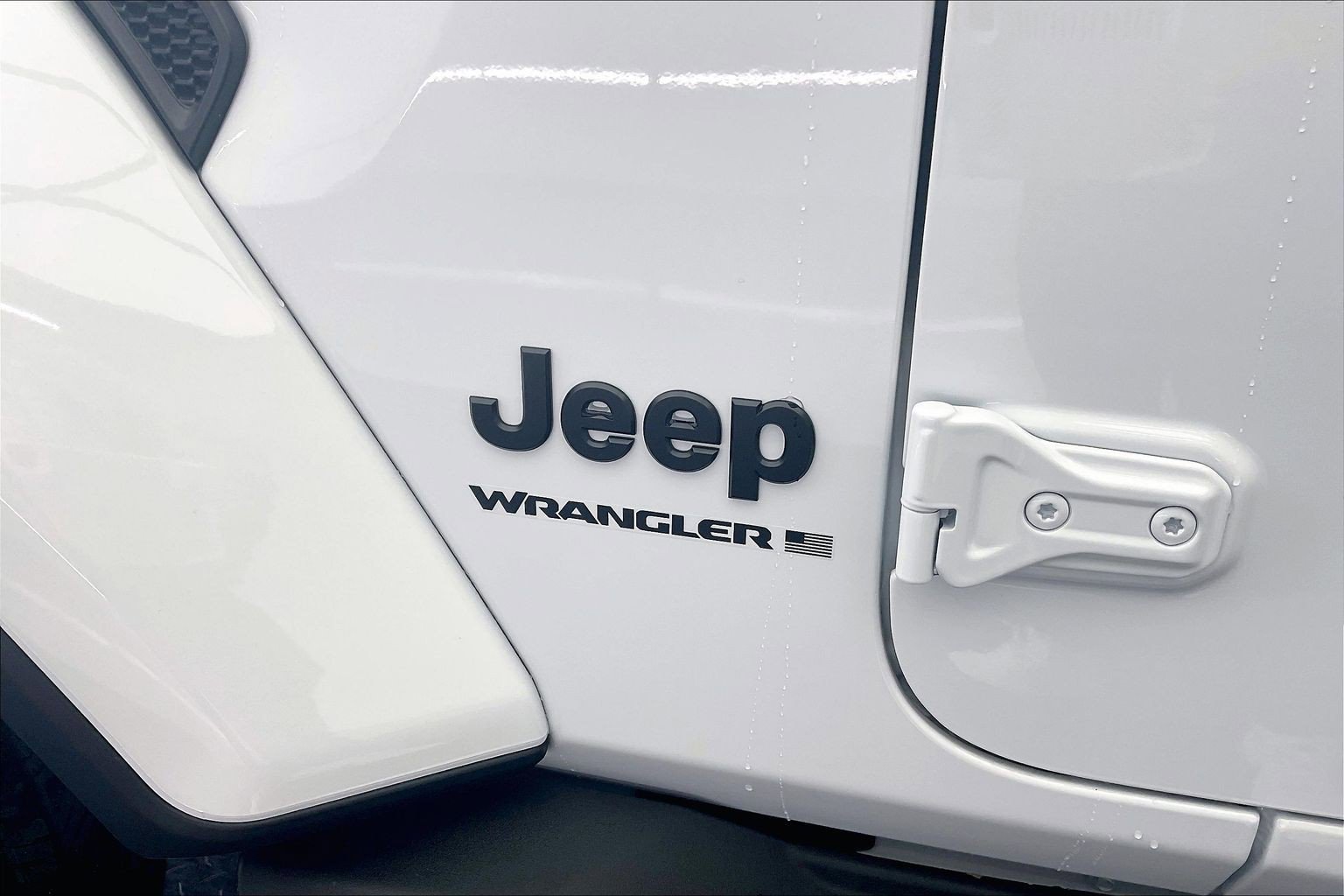 New 2026 Jeep Wrangler Sahara AWD/4WD image 22