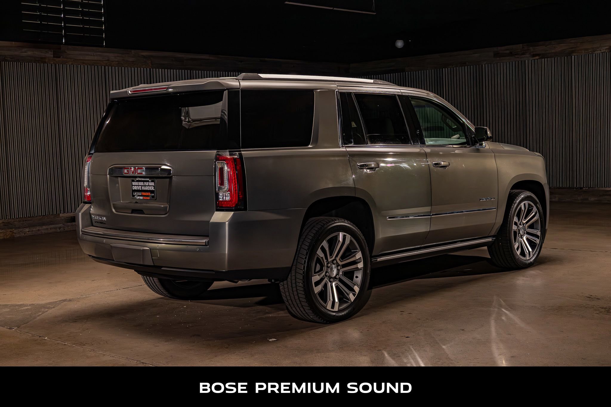 Used 2017 GMC Yukon Denali w/ Open Road Package AWD/4WD image 9