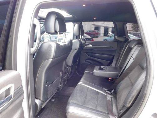 Used 2020 Jeep Grand Cherokee Altitude AWD/4WD image 14