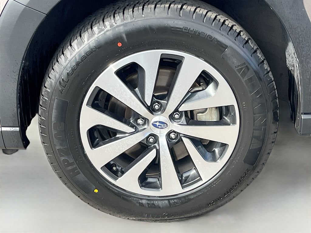 Used 2024 Subaru Outback Premium image 30