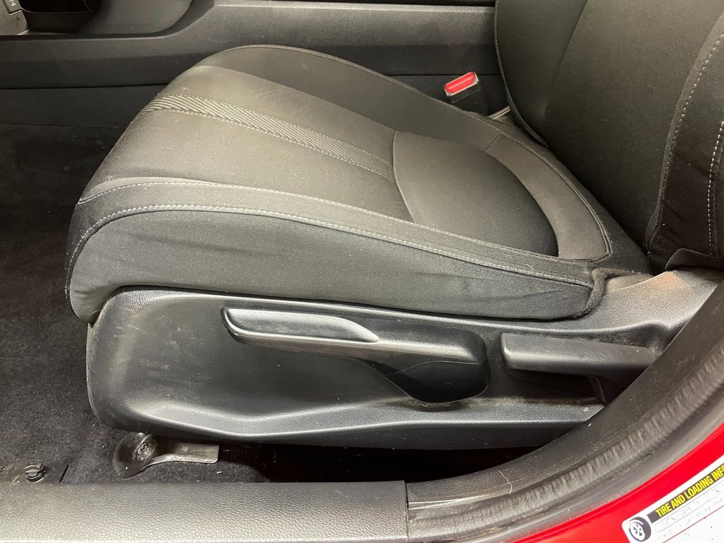 Used 2018 Honda Civic EX image 9