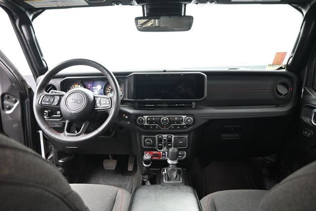 Used 2024 Jeep Wrangler Unlimited Rubicon w/ Technology Group AWD/4WD image 26