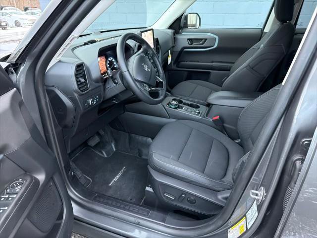 Used 2022 Ford Bronco Sport Badlands image 9