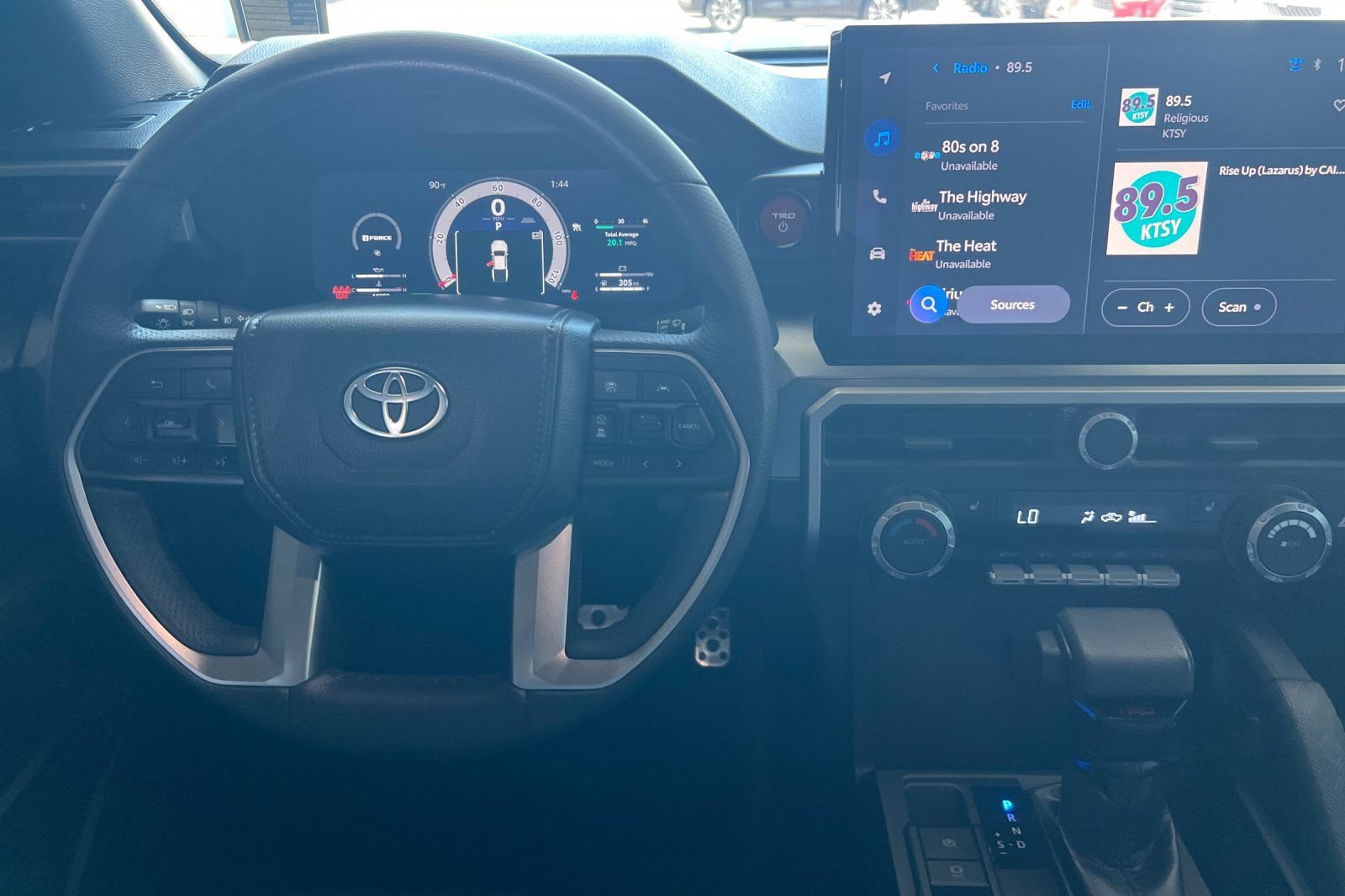Certified 2025 Toyota Tacoma TRD Sport AWD/4WD image 11
