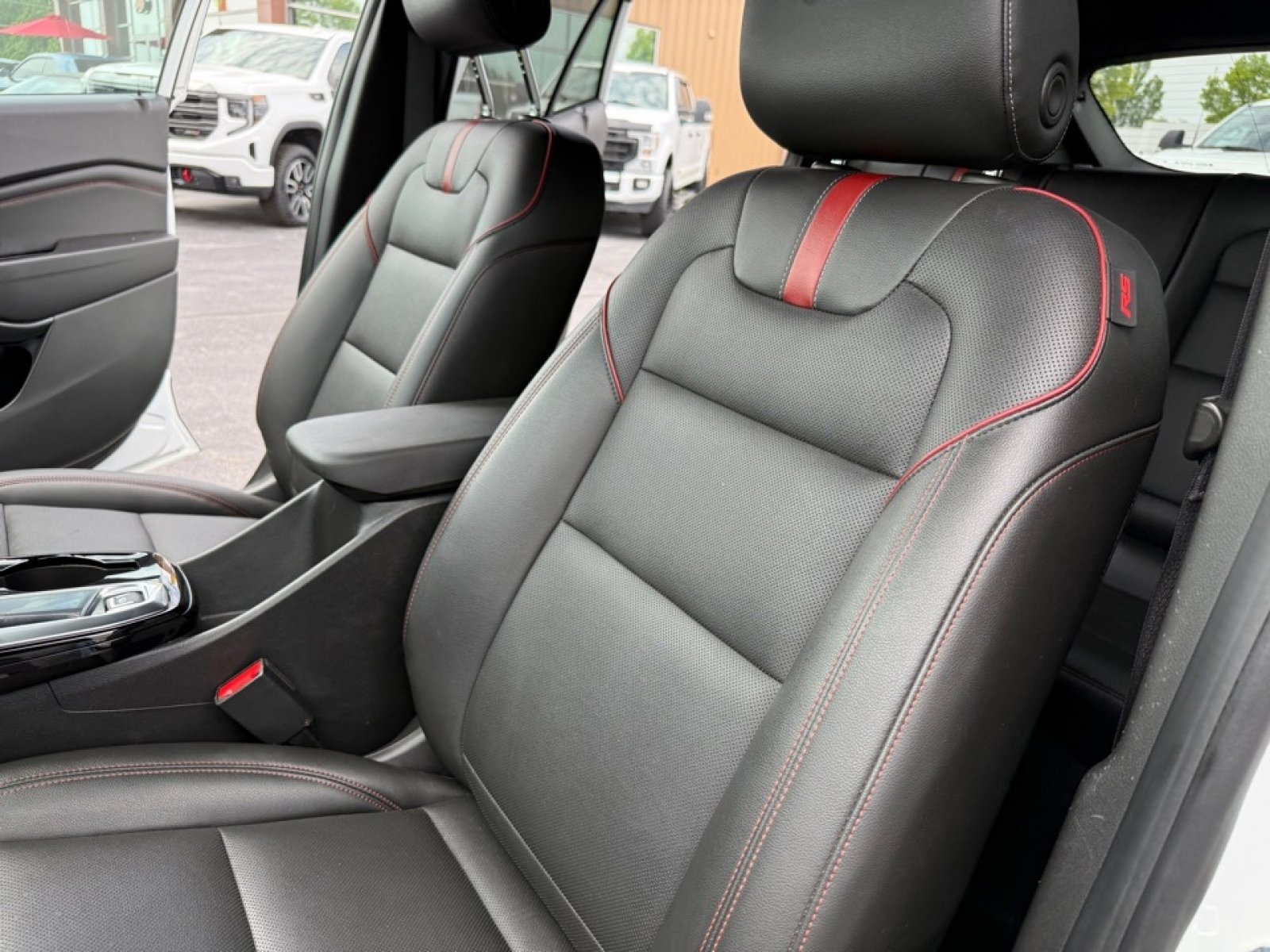 Used 2024 Chevrolet Trax RS w/ Driver Confidence Package image 16