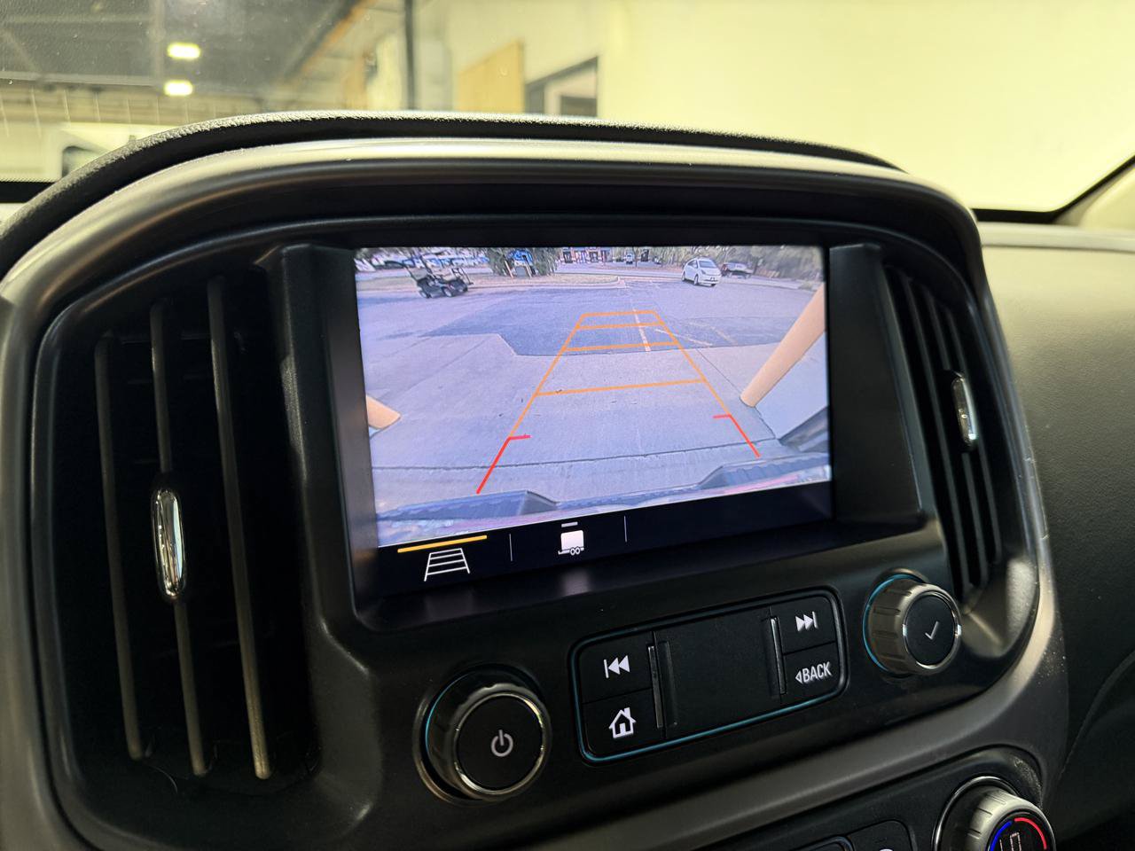 Used 2022 GMC Canyon AT4 w/ Trailering Package AWD/4WD image 17