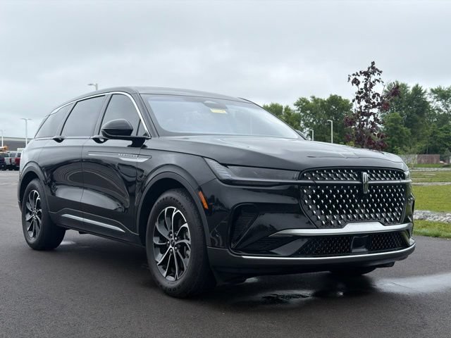 Used 2024 Lincoln Nautilus Premier w/ Equipment Group 102A AWD/4WD image 1