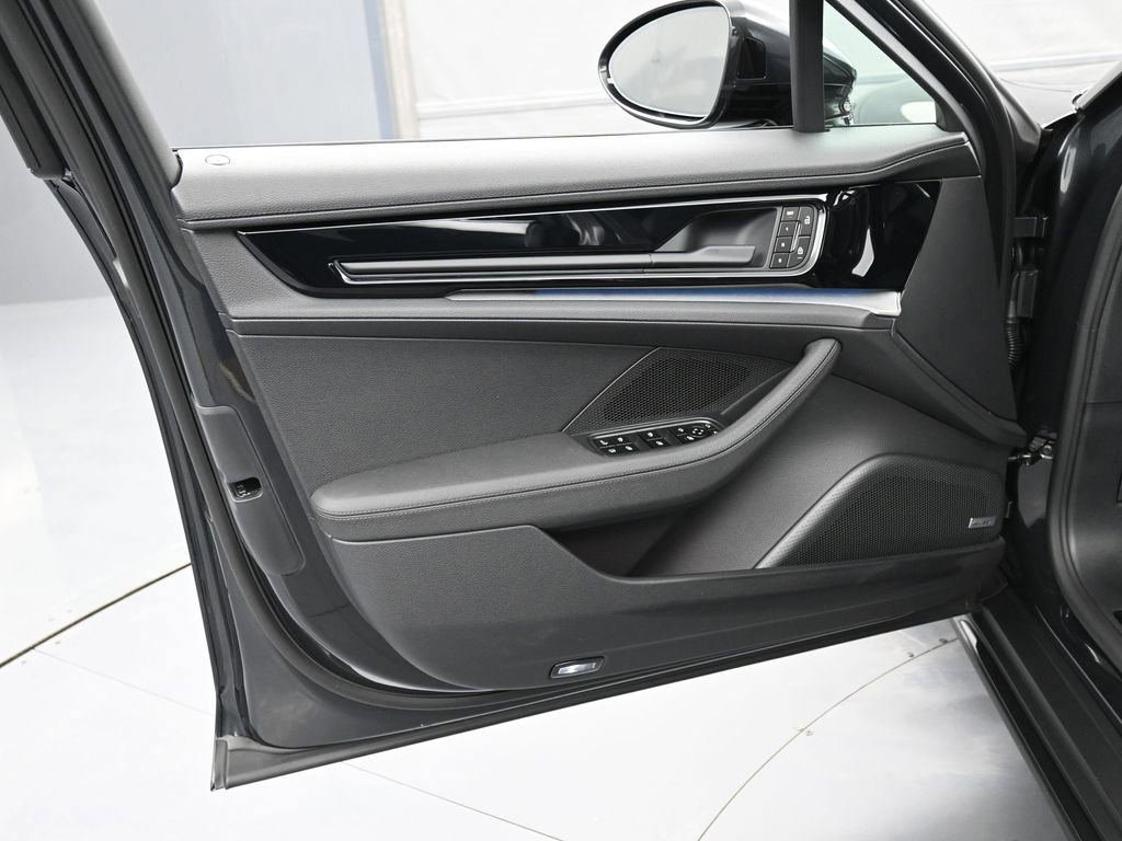 New 2026 Porsche Panamera 4 AWD/4WD image 15
