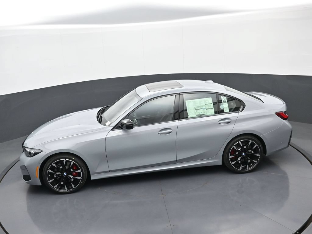 New 2026 BMW 330i xDrive Sedan w/ M Sport Package AWD/4WD image 33