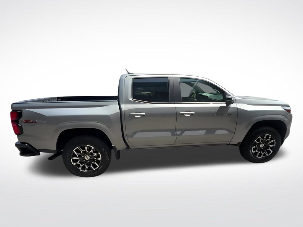 Used 2024 Chevrolet Colorado Z71 w/ Safety Package AWD/4WD image 16