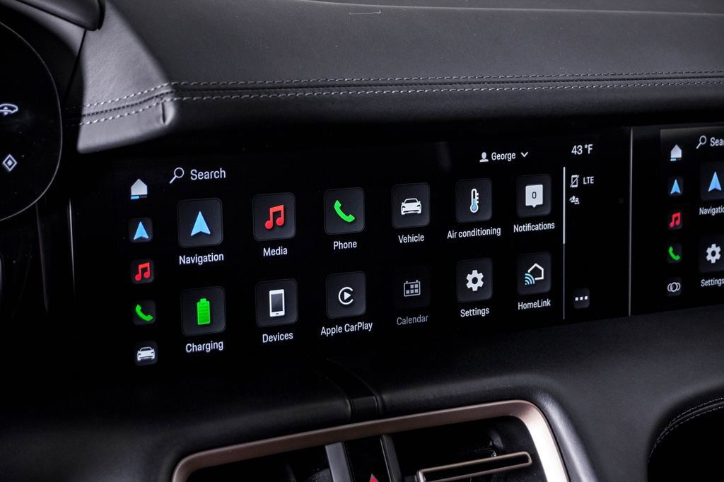 Certified 2021 Porsche Taycan Turbo S image 24