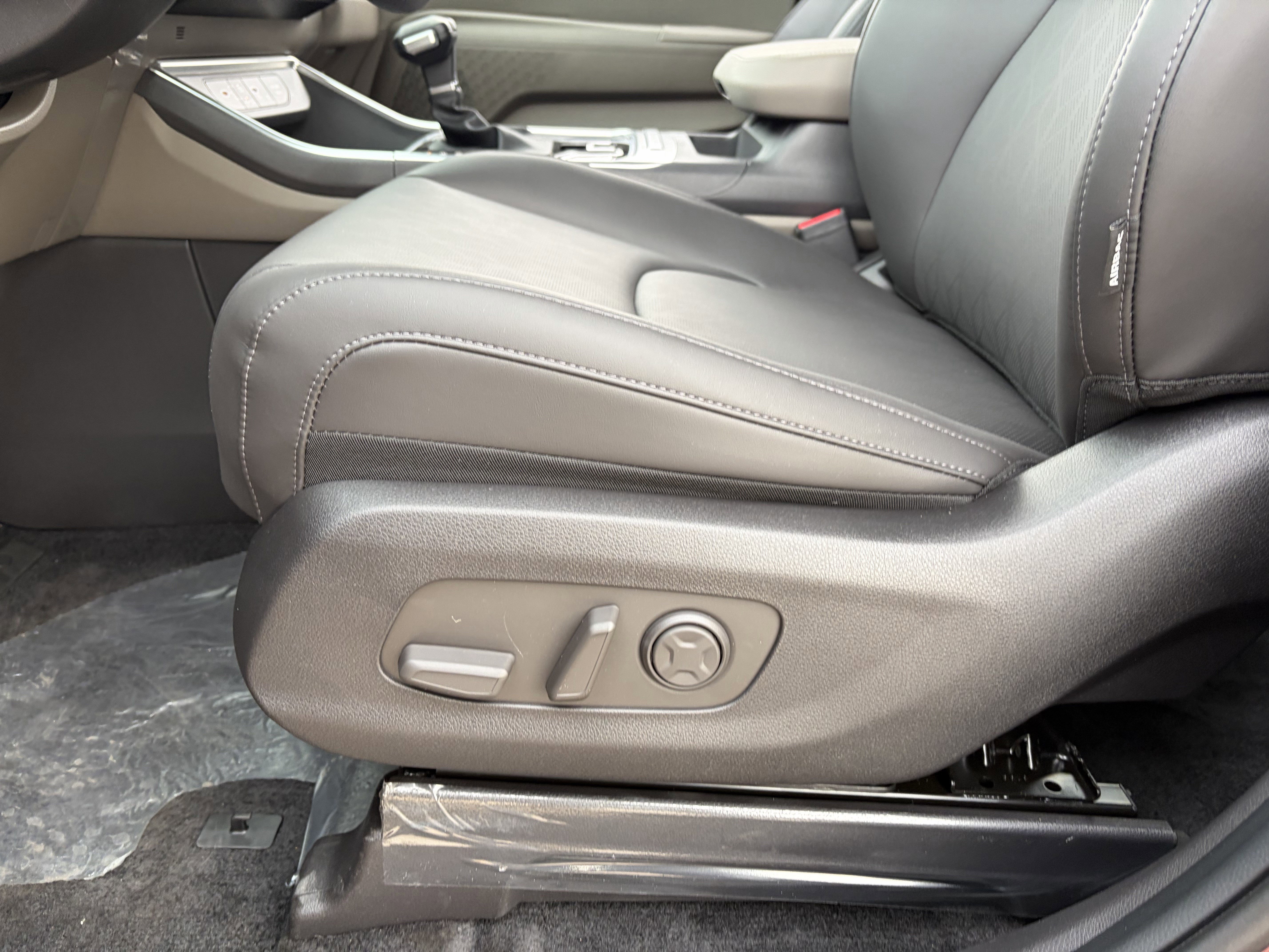 New 2026 Kia Carnival EX image 20