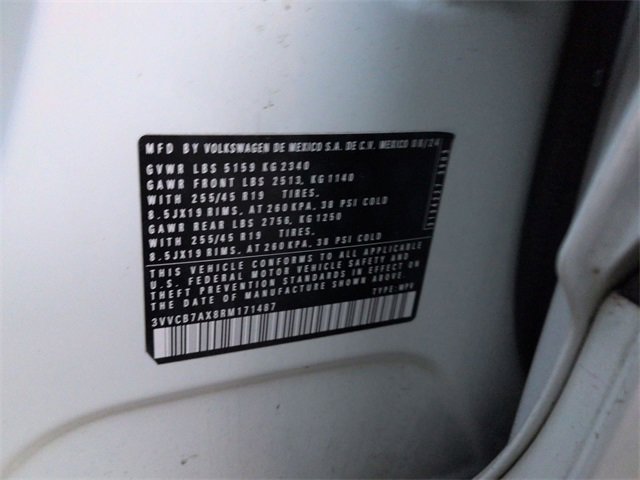 Used 2024 Volkswagen Tiguan SE R-Line image 35