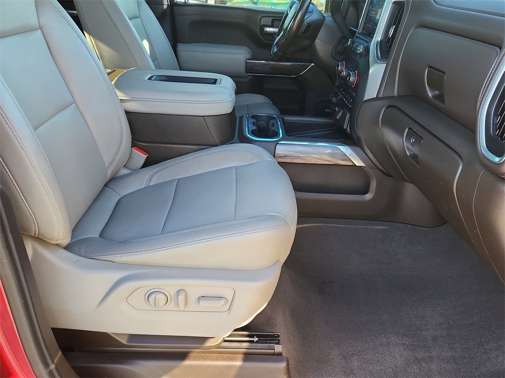 Used 2020 Chevrolet Silverado 3500 LTZ w/ LTZ Convenience Package image 16