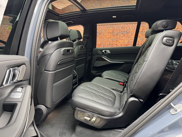Used 2026 BMW X7 xDrive40i image 23