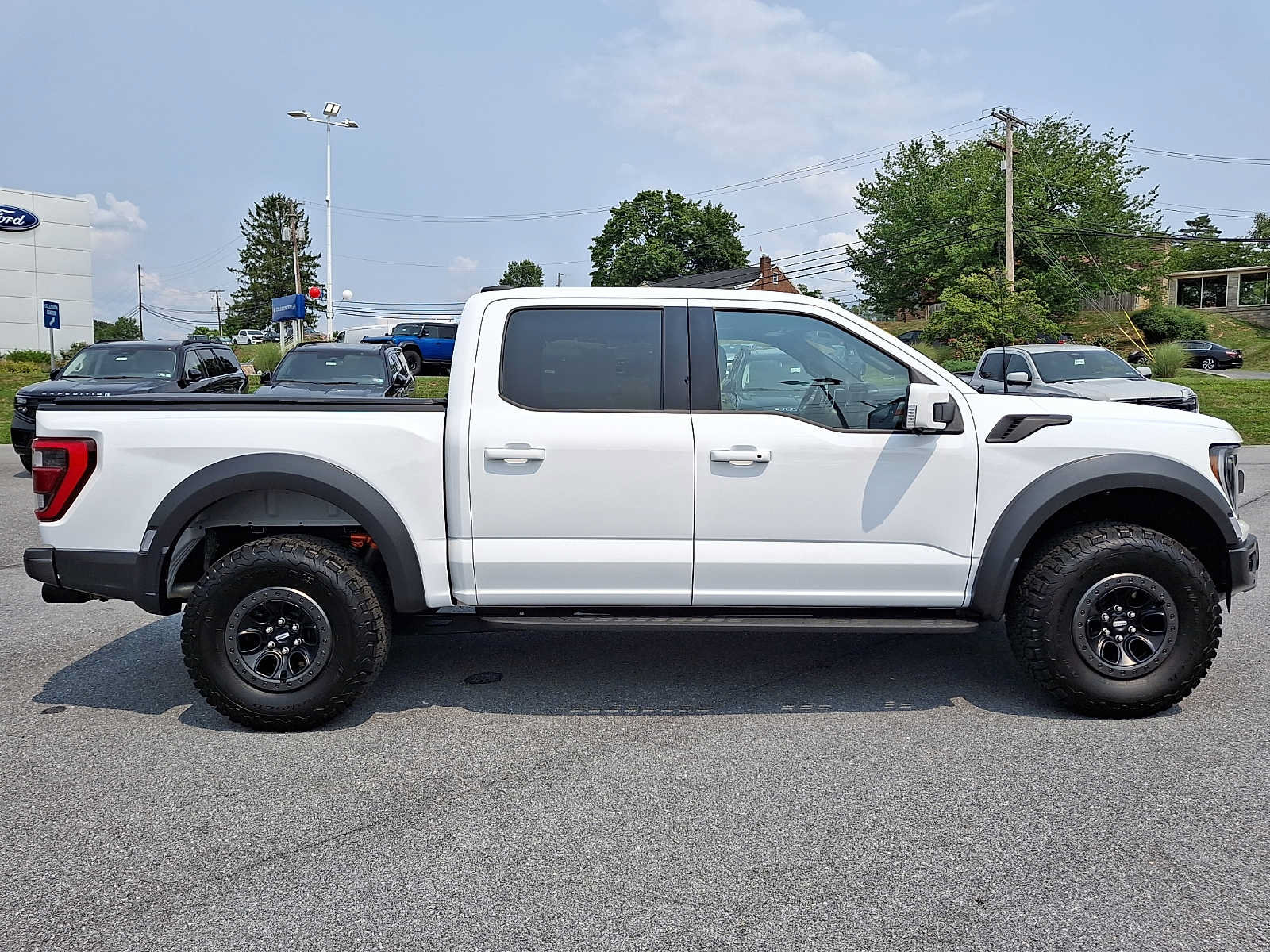 Used 2023 Ford F150 Raptor w/ Raptor Carbon Fiber Package AWD/4WD image 7