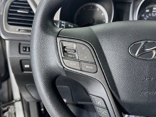 Used 2016 Hyundai Santa Fe Sport FWD image 13