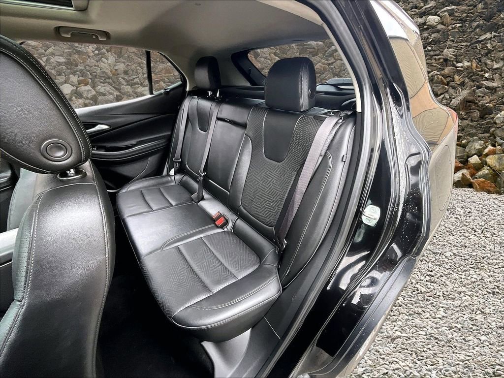 Used 2020 Buick Encore GX Essence w/ Experience Buick Package image 24