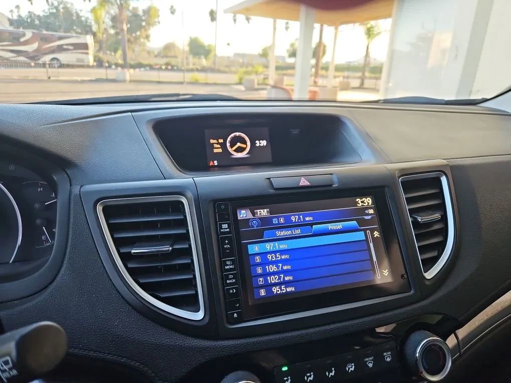 Used 2015 Honda CR-V EX image 36