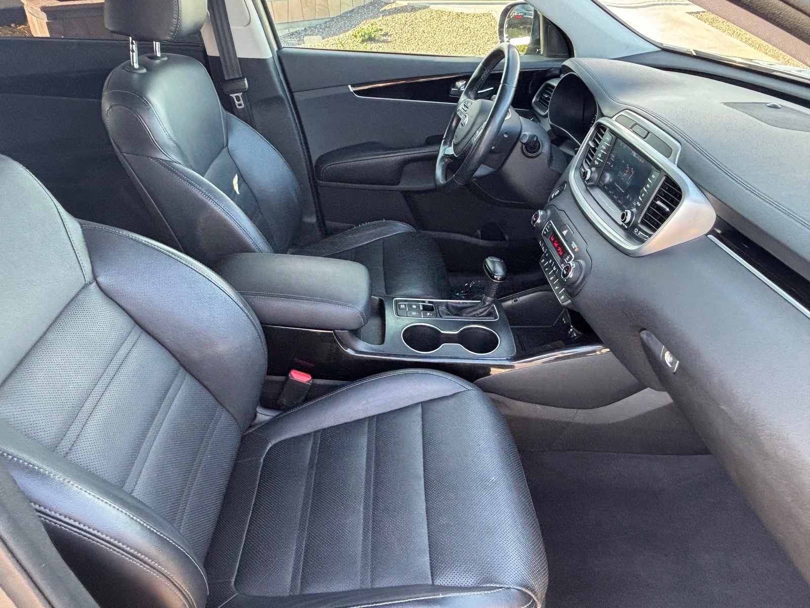 Used 2019 Kia Sorento SX w/ SX Touring Package FWD image 31