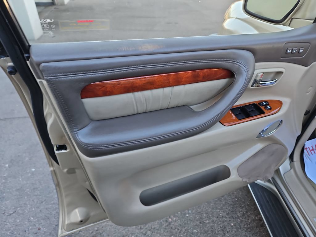 Used 2001 Lexus LX 470 4WD image 10