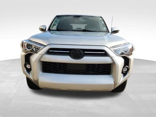 Used 2022 Toyota 4Runner SR5 image 8