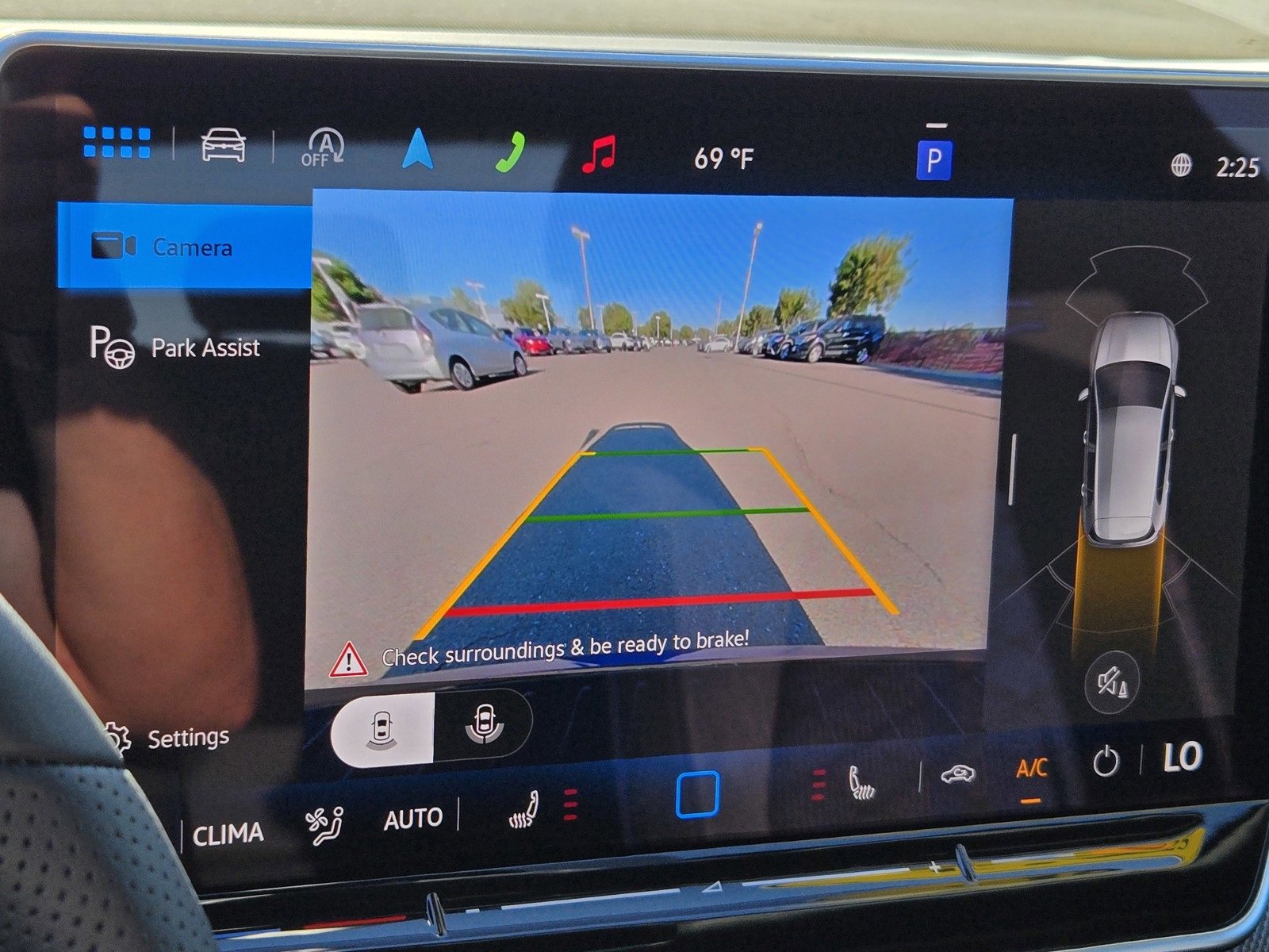 New 2025 Volkswagen Golf w/ Euro Style Package image 12