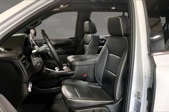 Used 2022 GMC Yukon XL SLT w/ SLT Premium Package AWD/4WD image 13