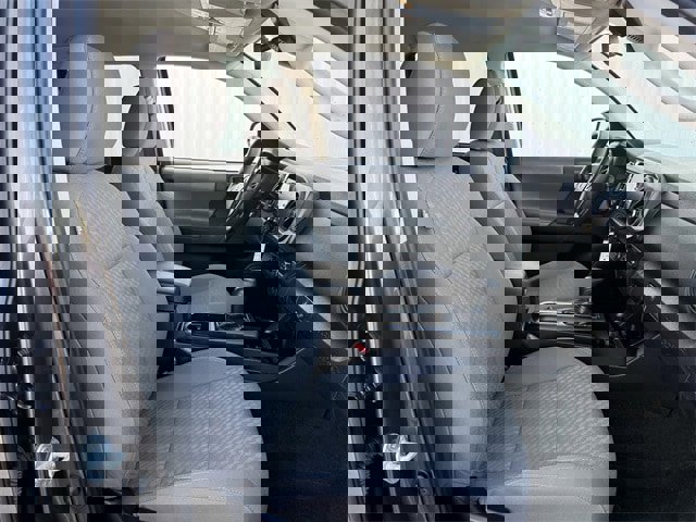 Used 2022 Toyota Tacoma SR w/ SR Convenience Package image 27