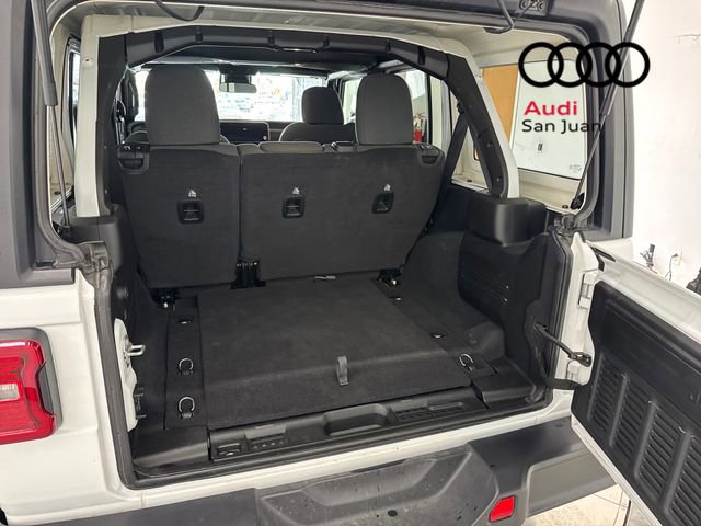 Used 2025 Jeep Wrangler Rubicon image 13