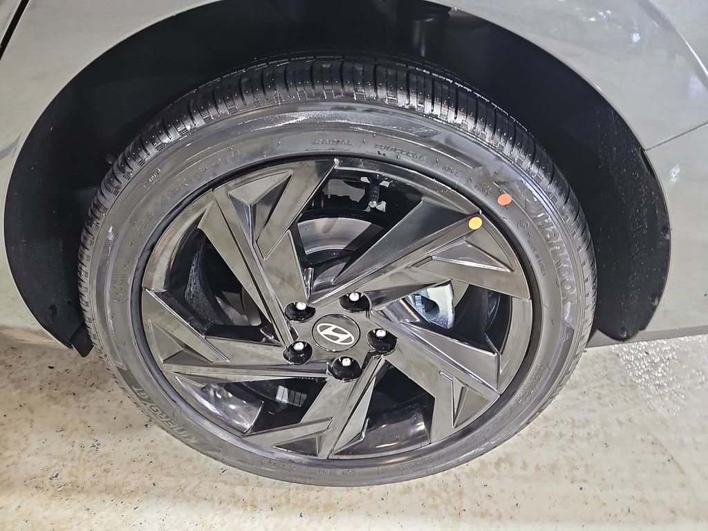 New 2026 Hyundai Elantra Sport image 32