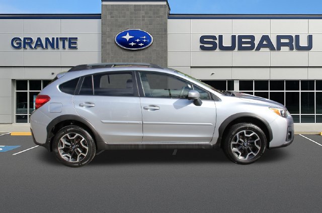 Used 2017 Subaru Crosstrek 2.0i Premium AWD/4WD image 11