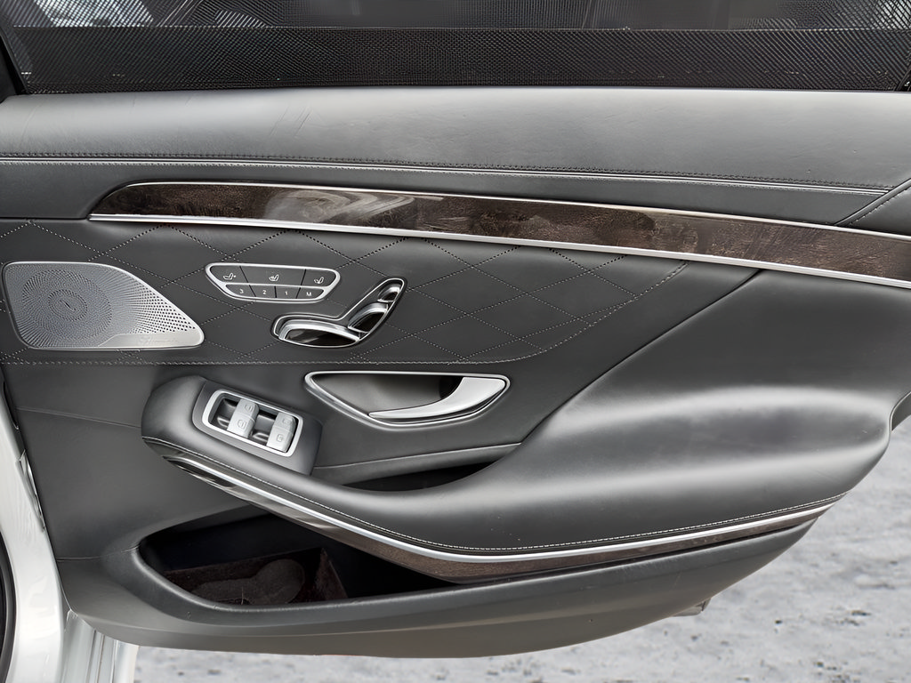 Used 2016 Mercedes-Benz S 63 AMG 4MATIC Sedan image 33