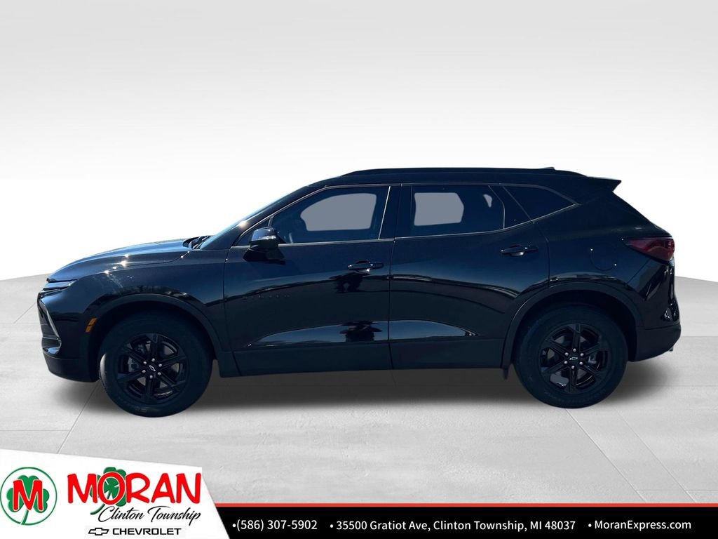 Certified 2023 Chevrolet Blazer LT w/ Sound & Technology Package FWD image 3