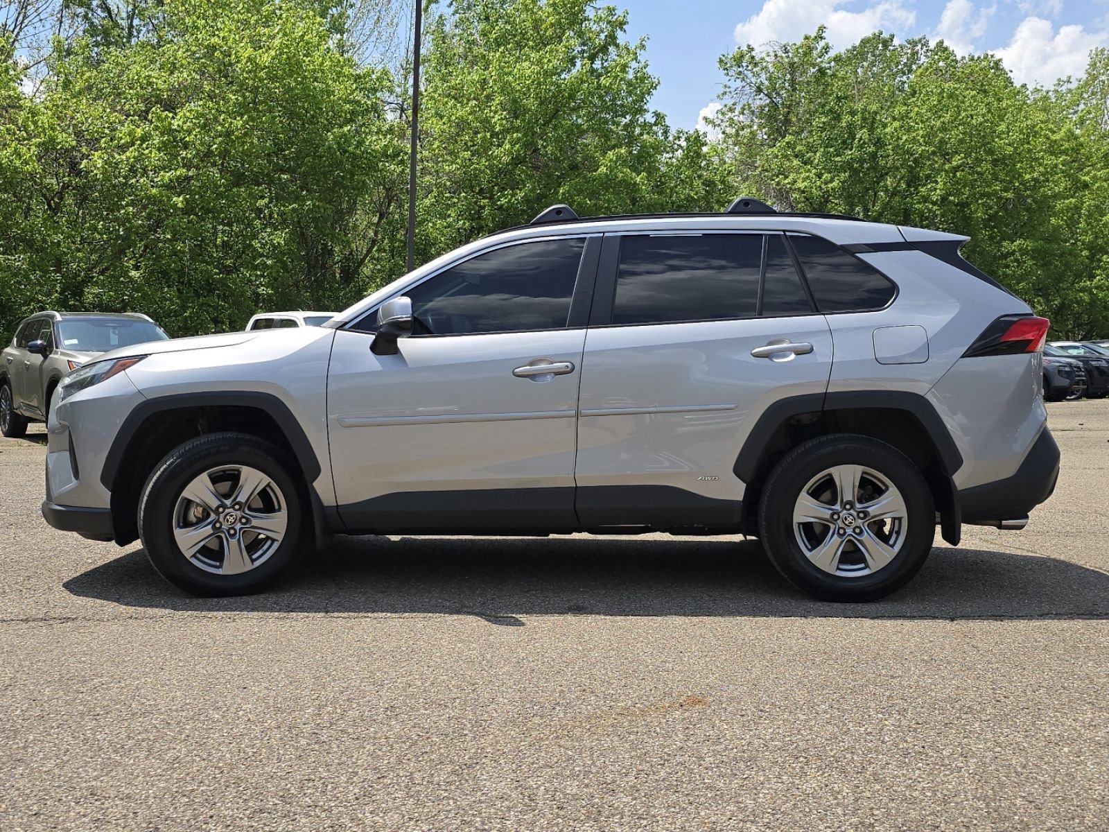 Used 2024 Toyota RAV4 XLE AWD/4WD image 14