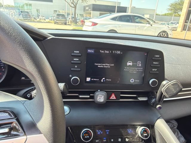 Used 2023 Hyundai Elantra SEL FWD image 10